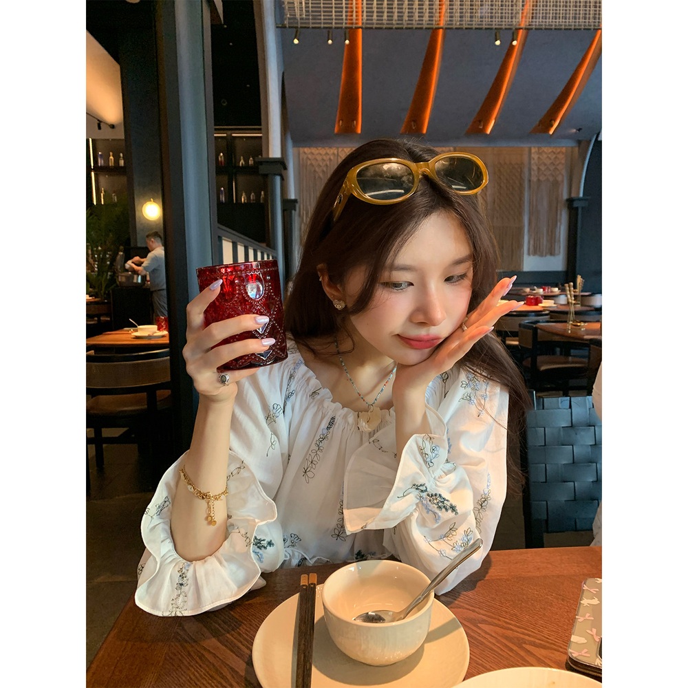 꽃자수 오프숄더 긴팔블라우스 퍼프소매 루즈핏 시원소재 리넨텐셀혼방 엄마선물 여름 화이트 이미지 6
