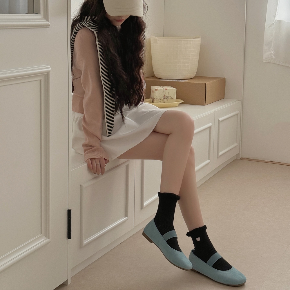 시원한 여자 프릴 펀칭 발목면양말 4종 컬러세트 하트자수 이미지 6