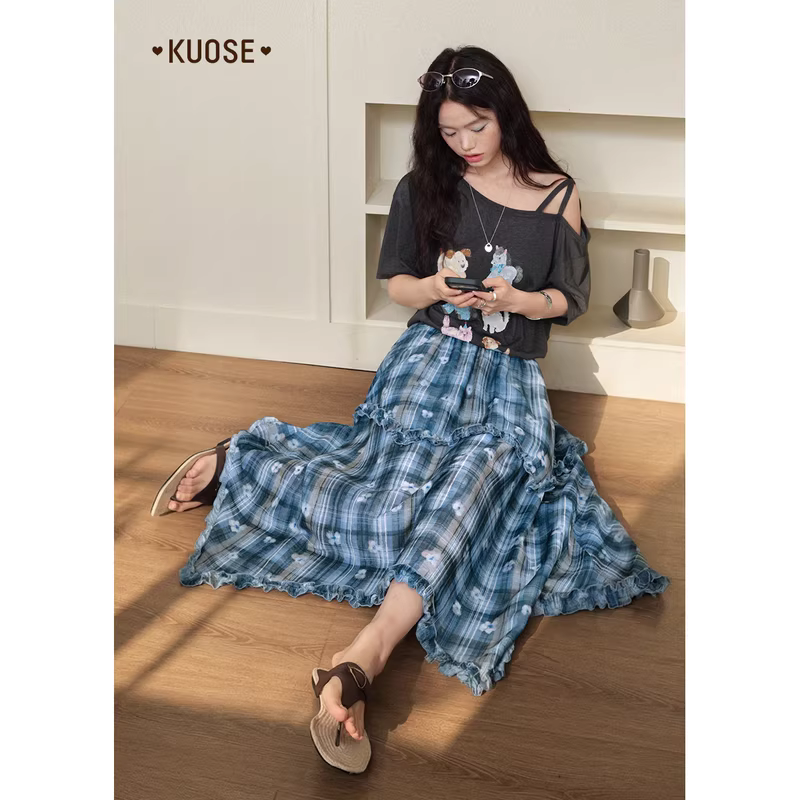 KUOSE 쿠오세 흑회색 라이셀 프린팅 오프숄더 반팔티 - 상세 이미지 5