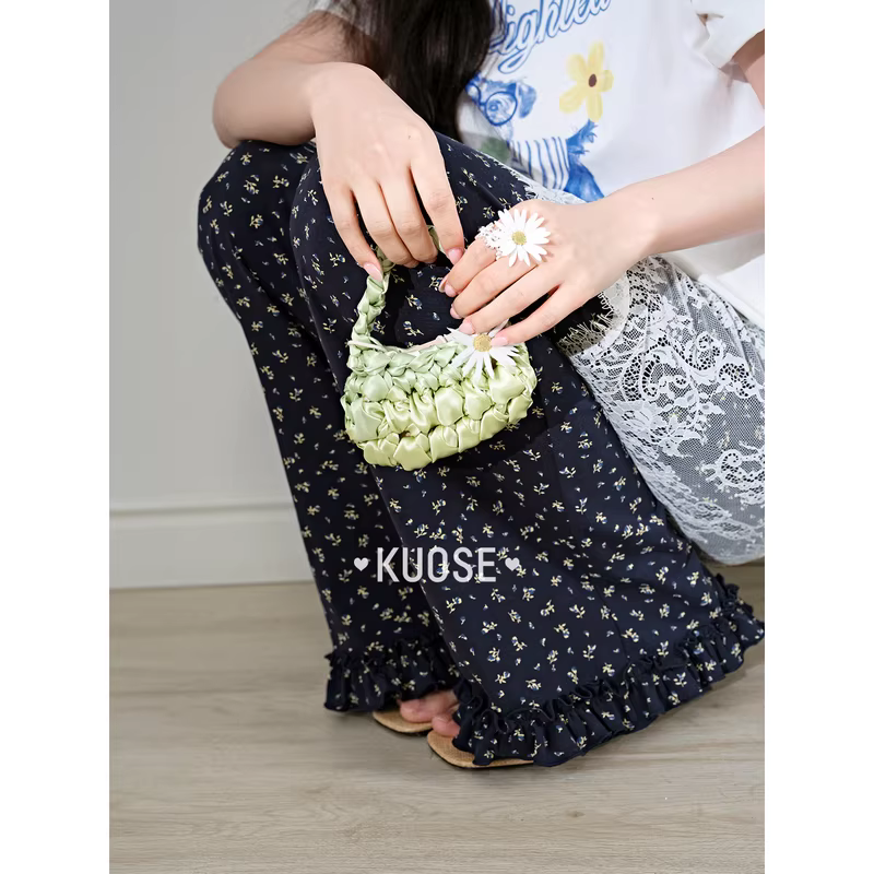 KUOSE 쿠오세 네이비 잔꽃 프릴 밑단 부츠컷 캐주얼 팬츠 - 상세 이미지 4