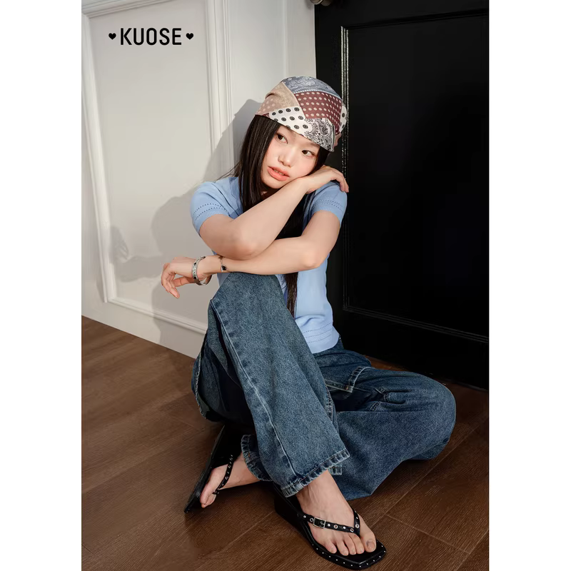 KUOSE 쿠오세 블루 펀칭 카울넥 슬림핏 반팔 니트 - 상세 이미지 4
