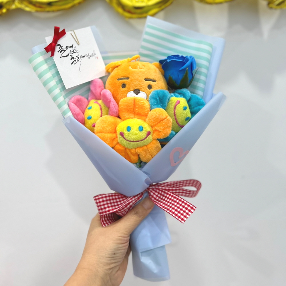 학사모 어피치 인형꽃다발 졸업 생일 꽃다발 선물 이미지 6