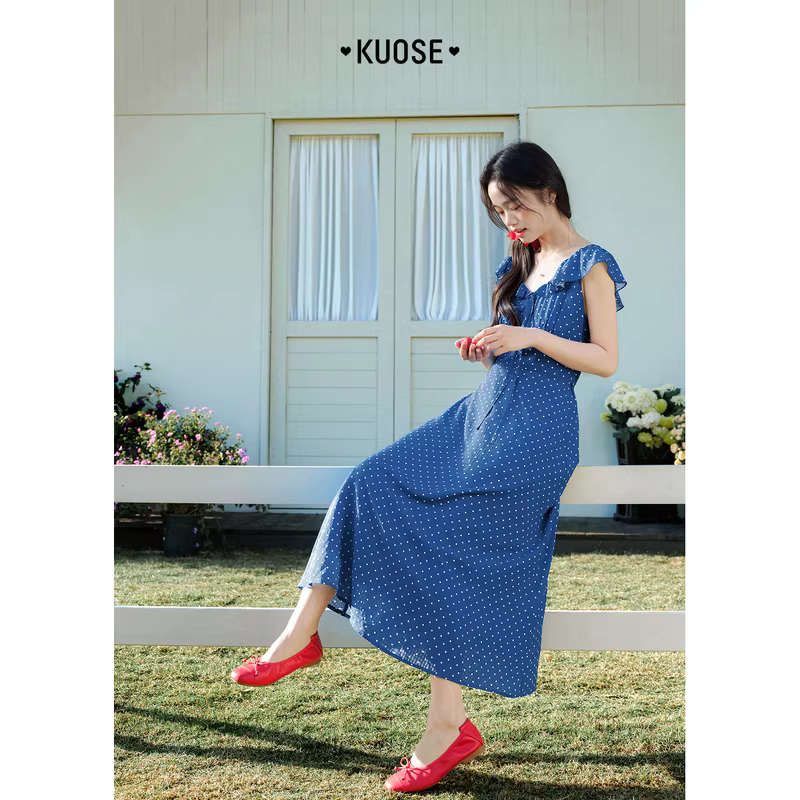 KUOSE 쿠오세 블루 도트 플리츠 V넥 허리끈 롱 원피스 - 상세 이미지 5
