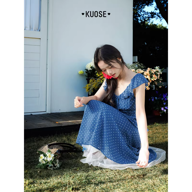 KUOSE 쿠오세 블루 도트 플리츠 V넥 허리끈 롱 원피스 - 상세 이미지 3