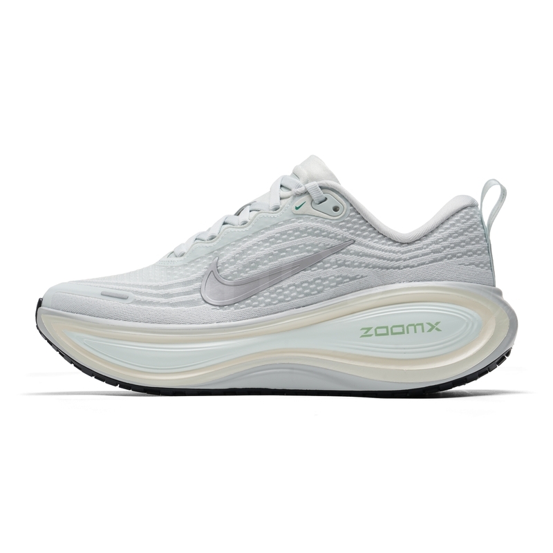 나이키 W NIKE VOMERO PLUS 러닝화