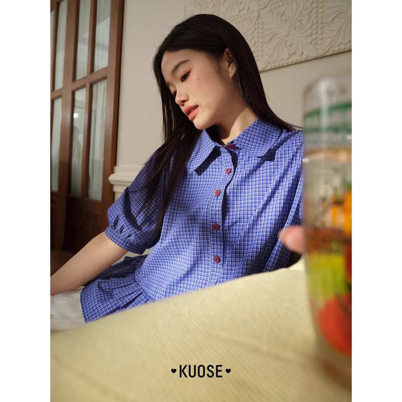 KUOSE 쿠오세 블루 체크 퍼프소매 크롭 셔츠 - 상세 이미지 4