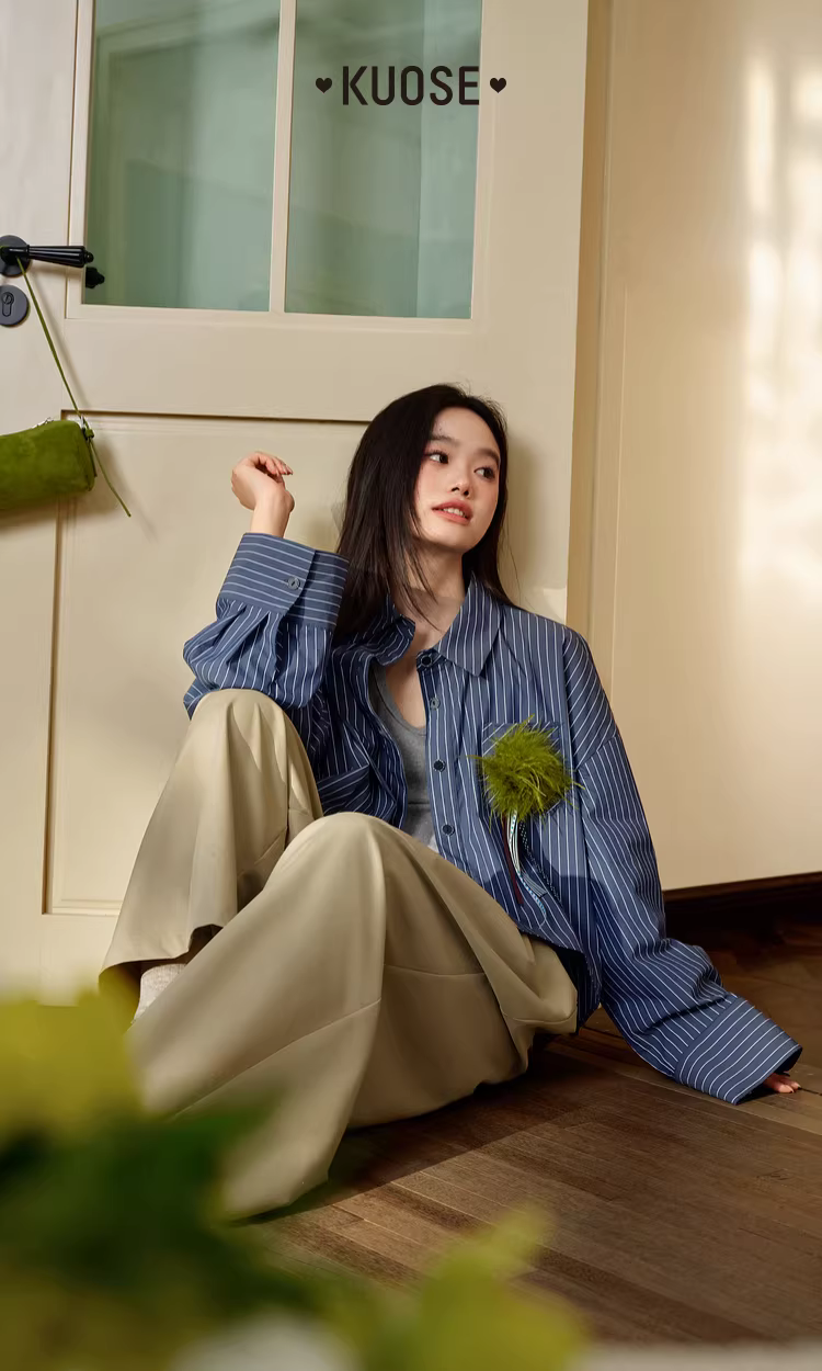 KUOSE 쿠오세 딥블루 루즈핏 스트라이프 크롭 긴팔 셔츠 재킷 - 상품 이미지
