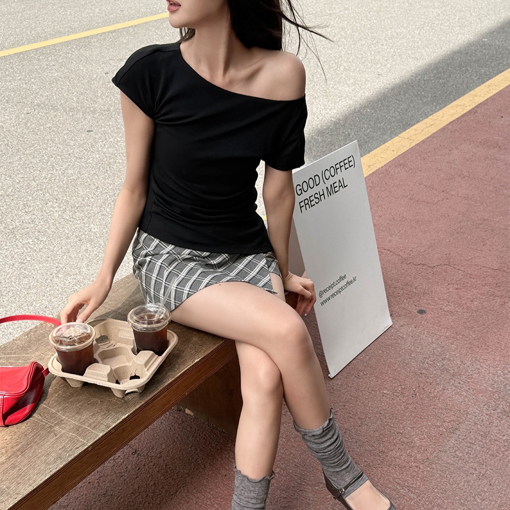오프숄더 사이드 핀턱 여름 언발 티셔츠 이미지 6