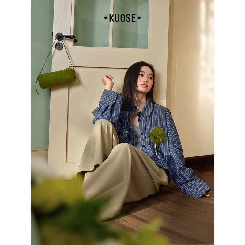 KUOSE 쿠오세 딥블루 루즈핏 스트라이프 크롭 긴팔 셔츠 재킷 - 상세 이미지 5
