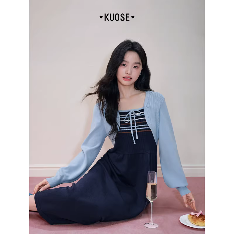 KUOSE 쿠오세 블루 배색 긴팔 페이크 투피스 니트 롱원피스 - 상세 이미지 4