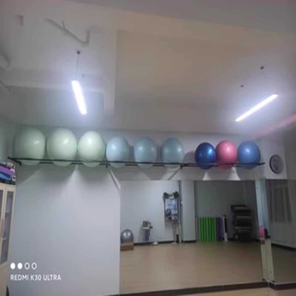짐볼 거치대 벽걸이 헬스장 보관 천장 용품 보수볼 랙 블랙 124cm 2칸 이미지 6