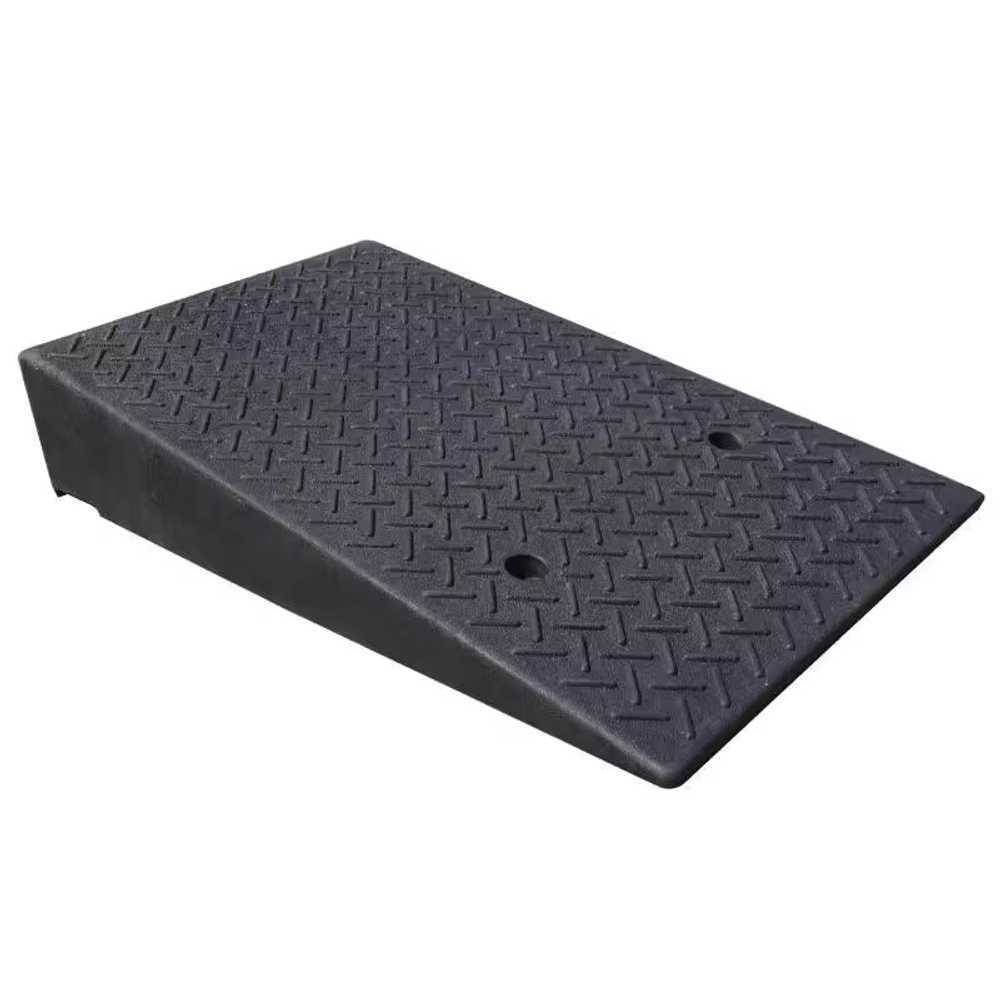 고무매트 경사판 정비 차량 패드 주차 삼각경사판 씰 100x25x4cm - 상품 이미지