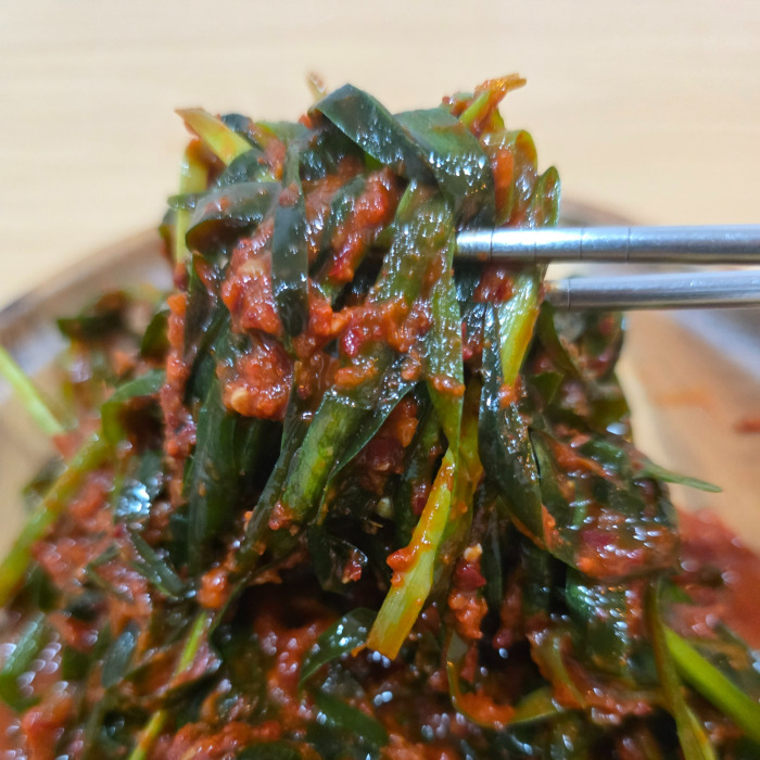 전라도 여수 부추김치 1kg 정구지 김치 - 상품 이미지