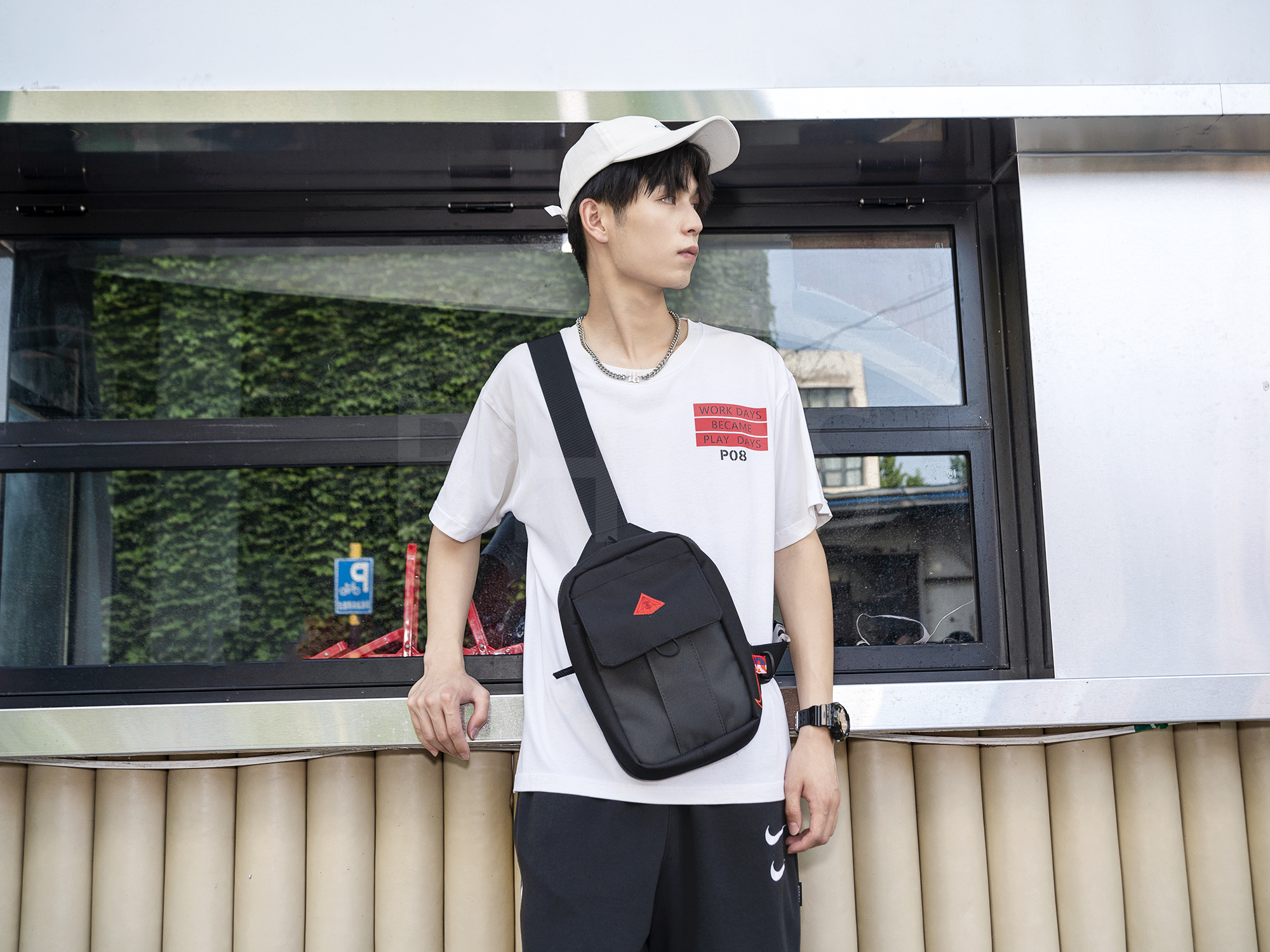 NIKE 나이키 남녀공용 커플용 힙색 블랙