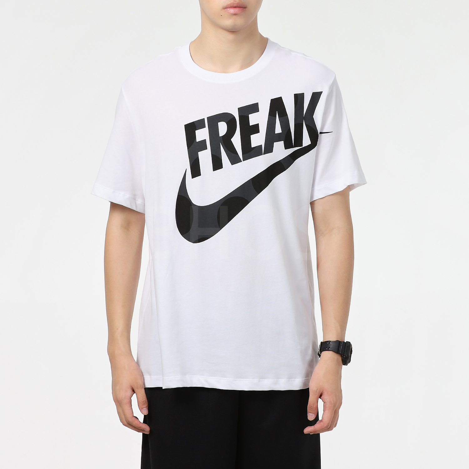 나이키 드라이 핏 야니스 Freak 반팔 티셔