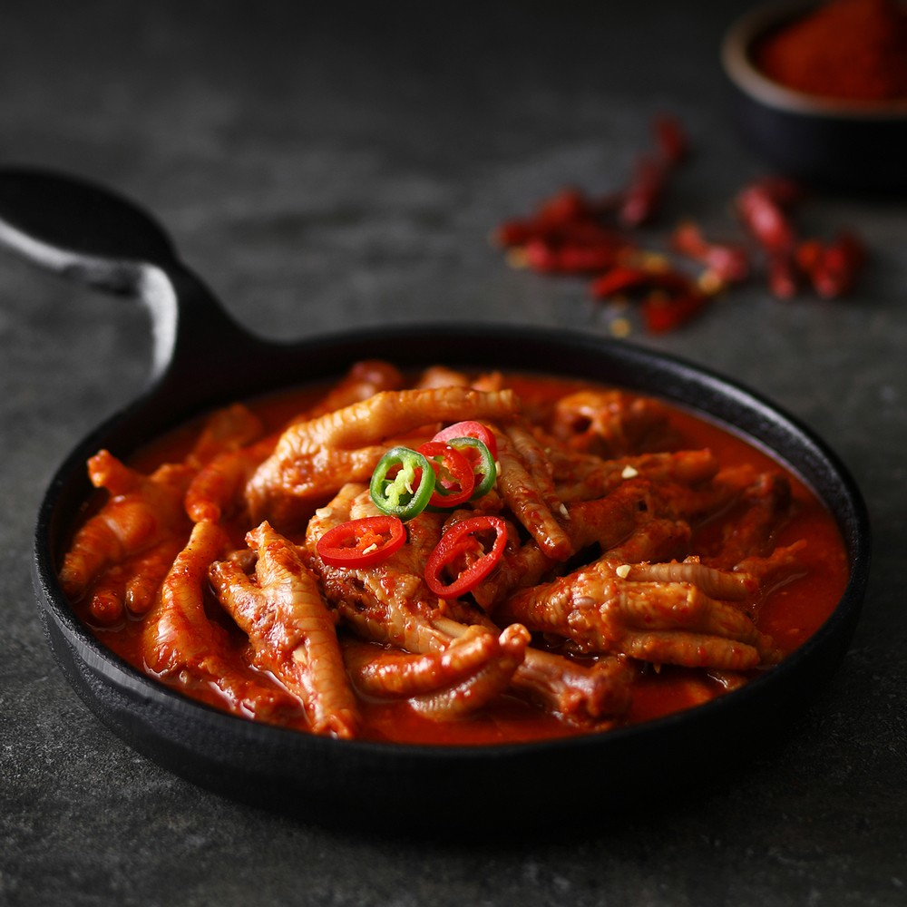 마녀 국물닭발 820g 뼈닭발 모음전_야식 캠핑안주 술안주 매운음식 - 상품 이미지