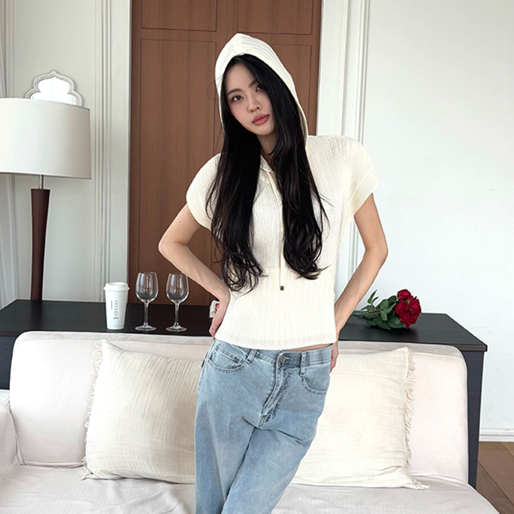 셀렙샵에디션 26SS 요이츠콜라보 플리츠 후드 스트링 블라우스 - 상세 이미지 2