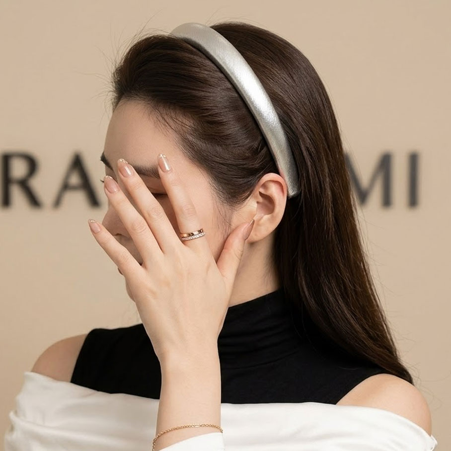은은한 실버 볼륨 머리띠 은색 심플 두꺼운 데일리 포인트 헤어밴드 - 상세 이미지 4