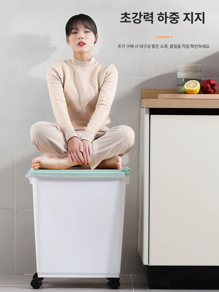 밀폐 쌀통 방습 방충 가정용 쌀보관통 대용량 쌀보관용기 잡곡 보관함 민트그린 바퀴 있음 15kg 쌀 12.5kg 밀가루 - 상세 이미지 4