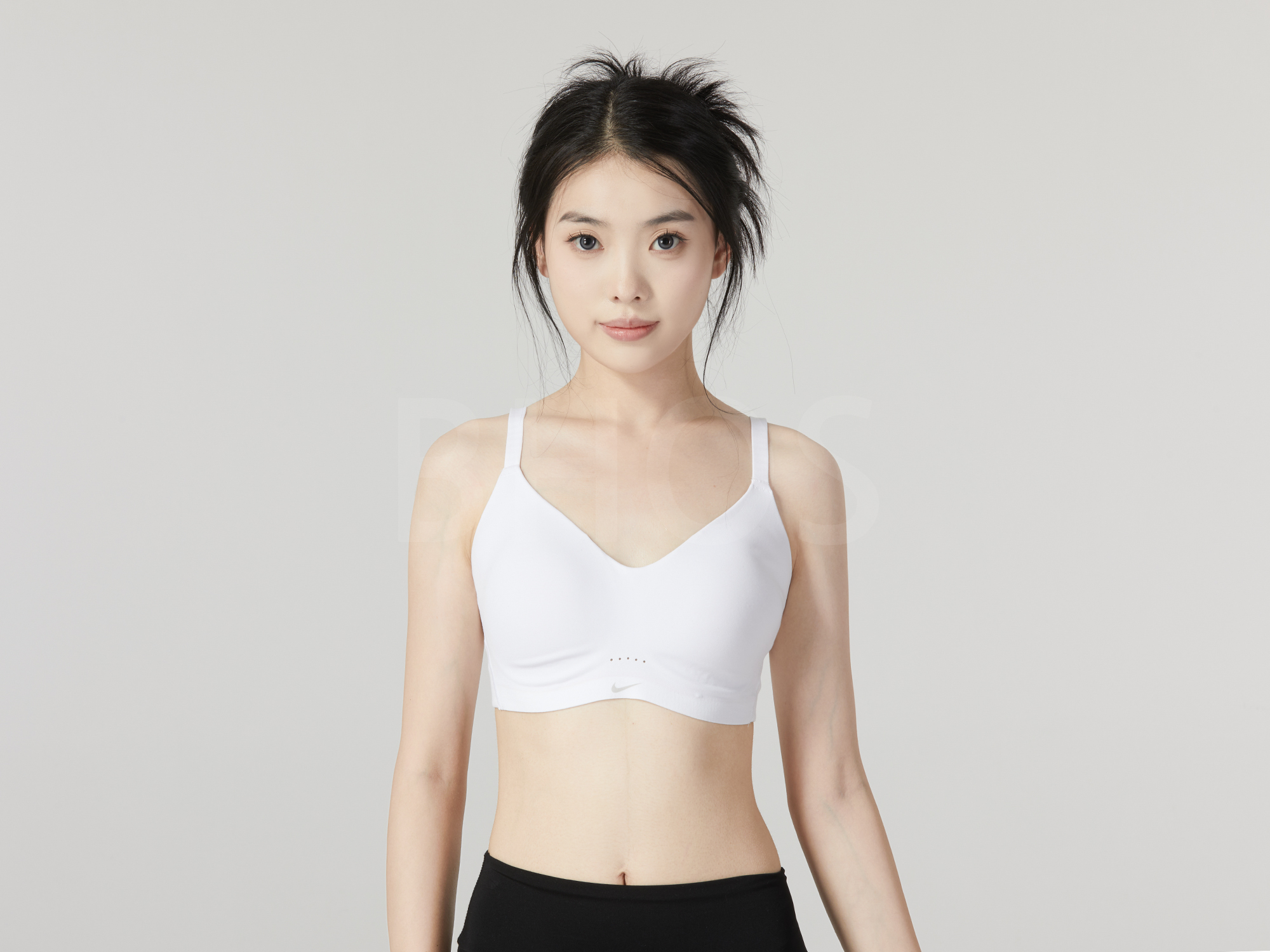 나이키 알레이트 미니멀리스트 브라 블