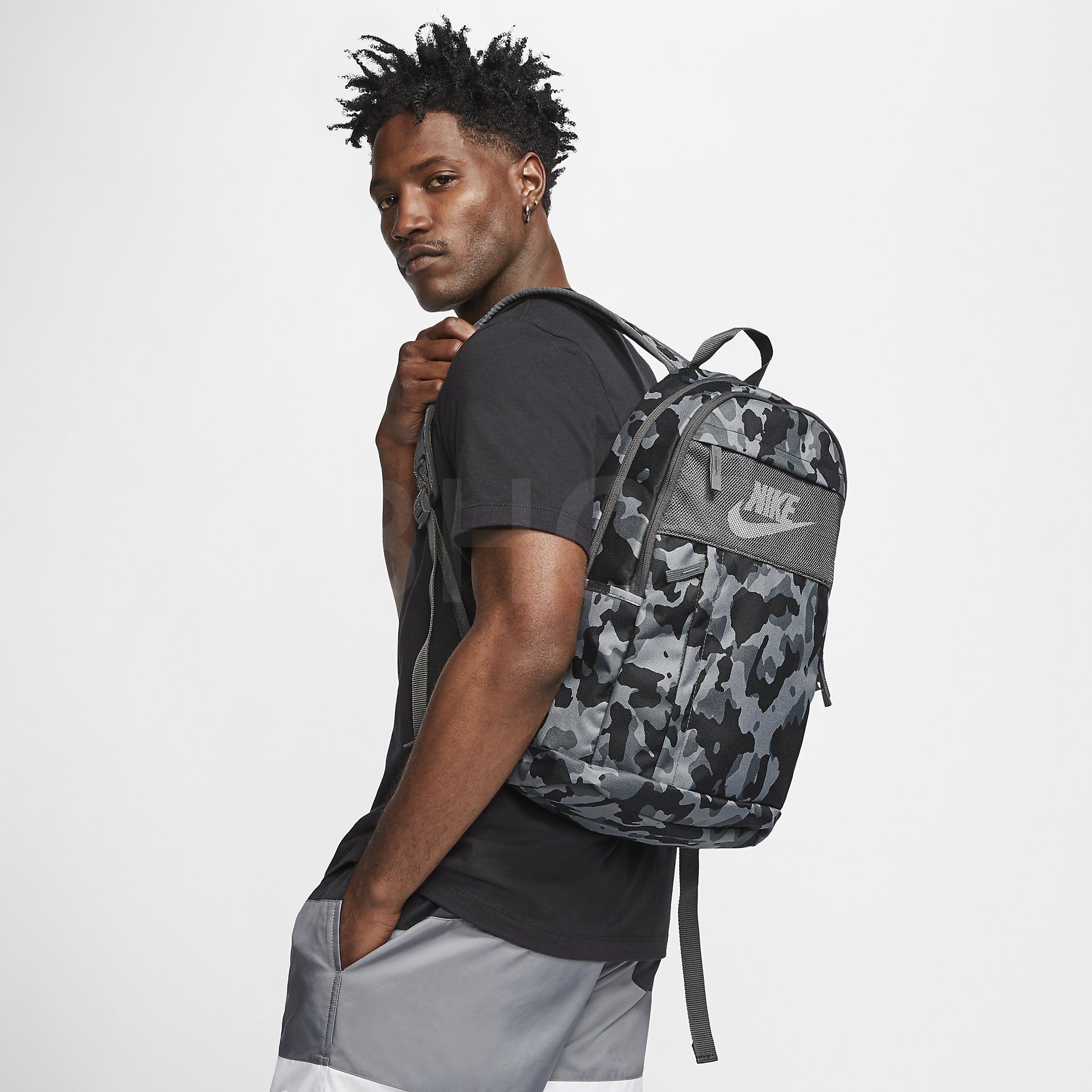 NIKE 나이키 백팩 그레이