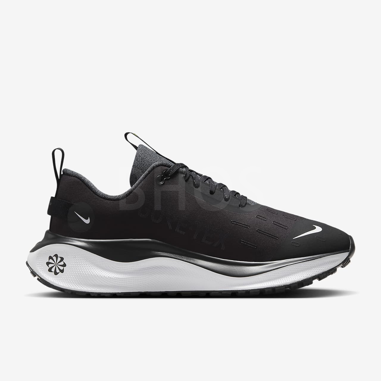 나이키 매장. 신발, 의류 및 장비.