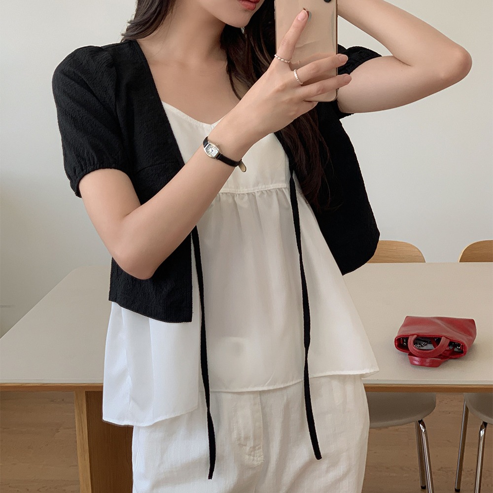 브이넥 셔링 플레어 뷔스티에 블라우스 이미지 6