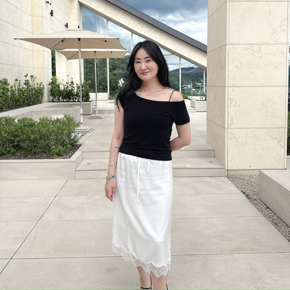소프트 오프 숄더 반팔 티셔츠 - 상품 이미지