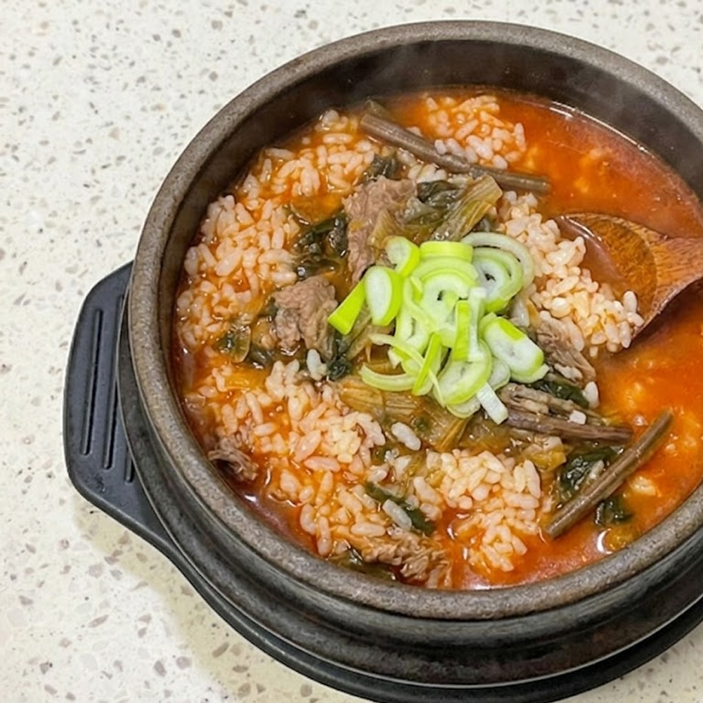 [갓성비] 얼큰한 우거지갈비탕 600g / 전자레인지 조리 캠핑용 간편조리 - 상세 이미지 3