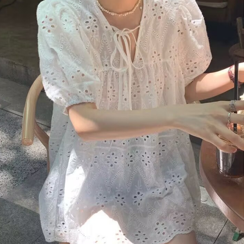 여름 데일리 루즈핏 레이스 리본 반팔 펀칭 블라우스 이미지 8