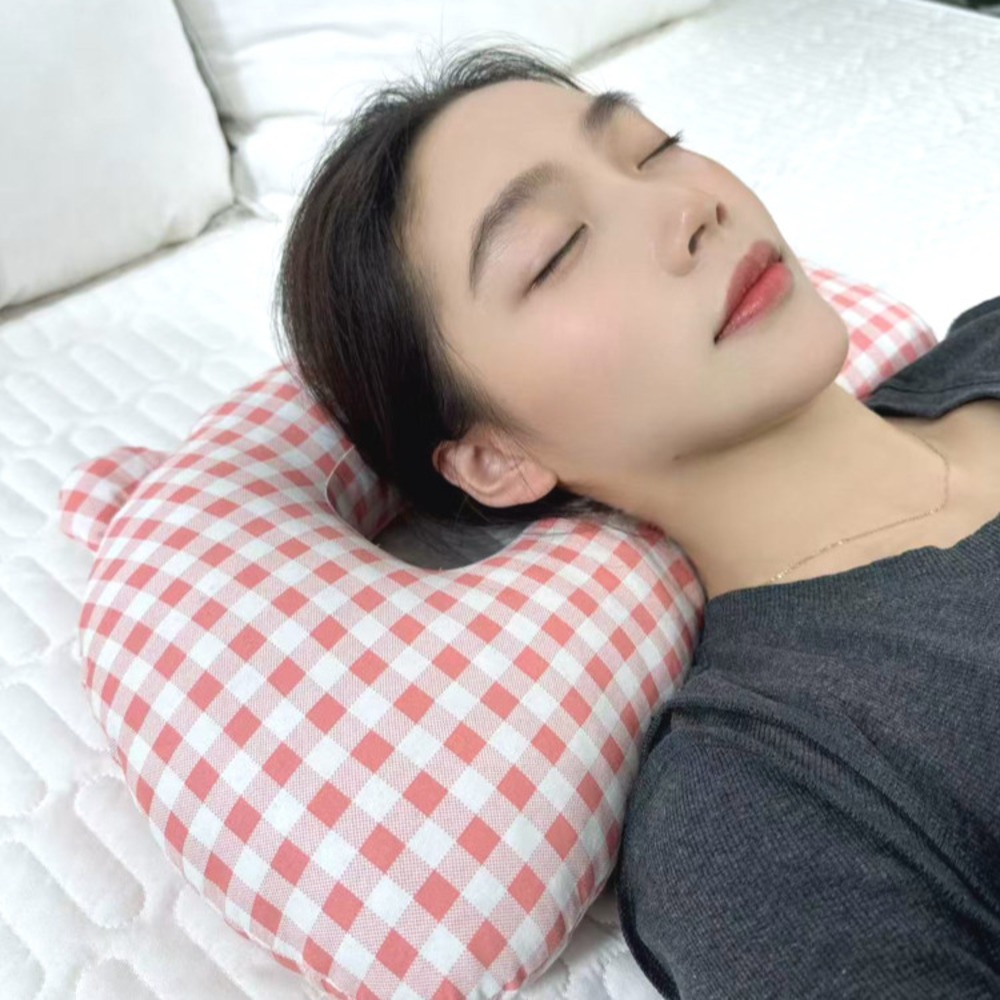 귀눌림방지베개 귀보호 피어싱 옆잠 쿠션 편안한 핑크 플레드 진주 89cm - 상세 이미지 3