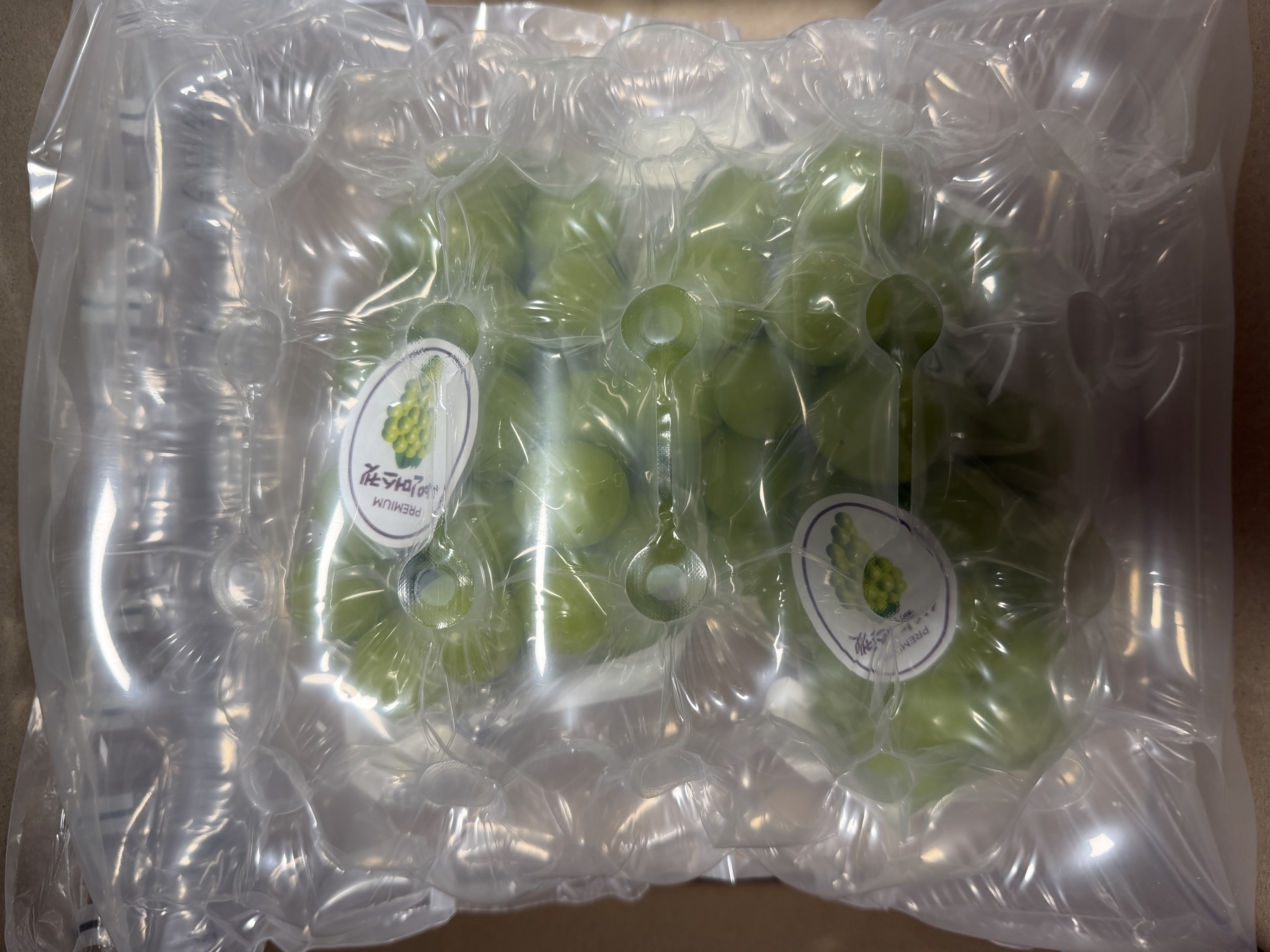 로젠푸드몰 샤인머스켓 상큼한 달달한 국내산 2kg, 1box - 상세 이미지 4