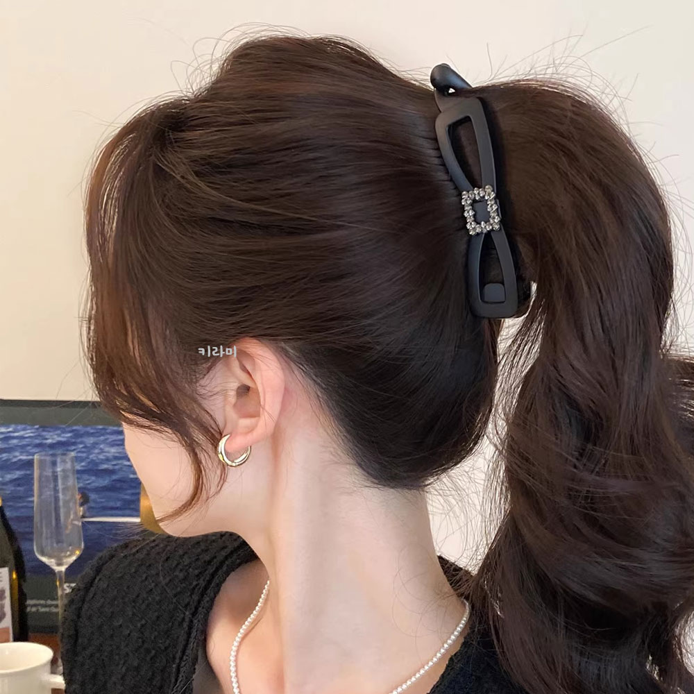 무광 스퀘어 큐빅 리본헤어핀 바나나집게핀 포니테일 머리핀 - 상세 이미지 2