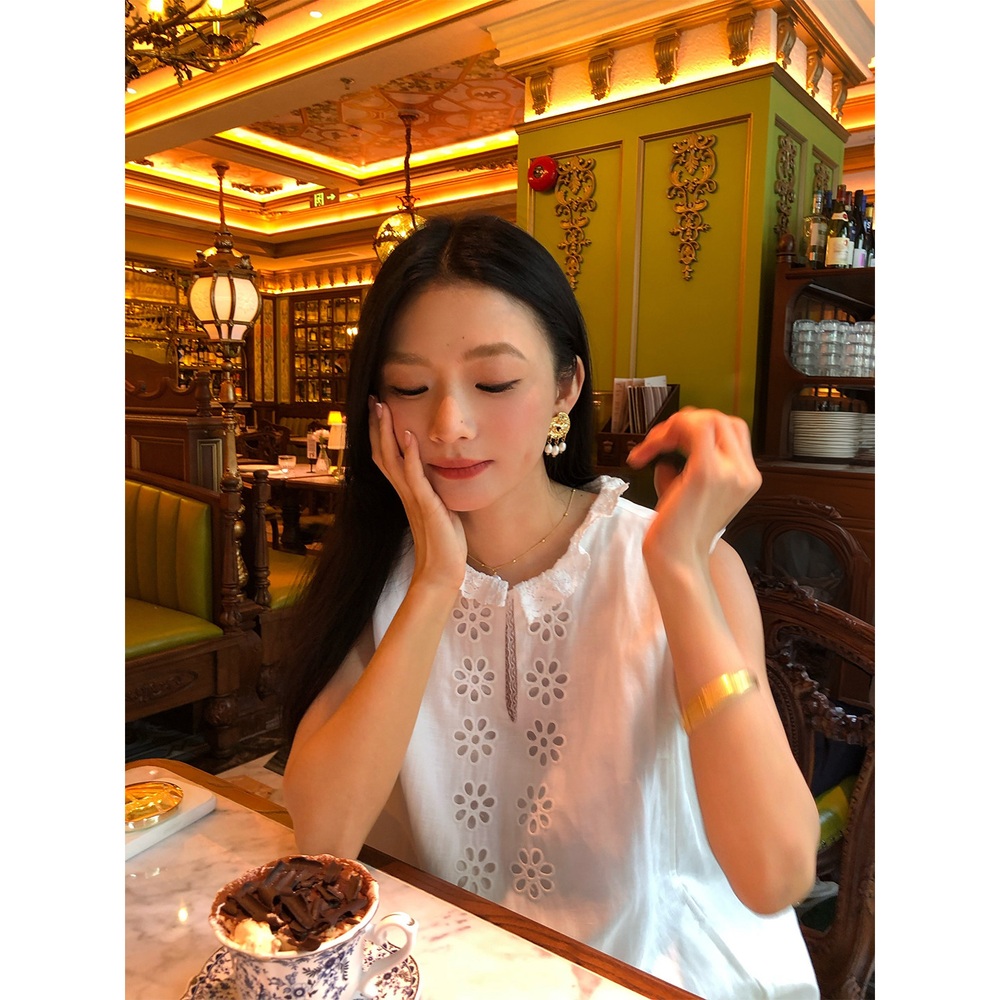 프릴라운드넥 꽃펀칭 민소매미디원피스 앞약간트임 리넨텐셀혼방 청순 여름 화이트 - 상세 이미지 4