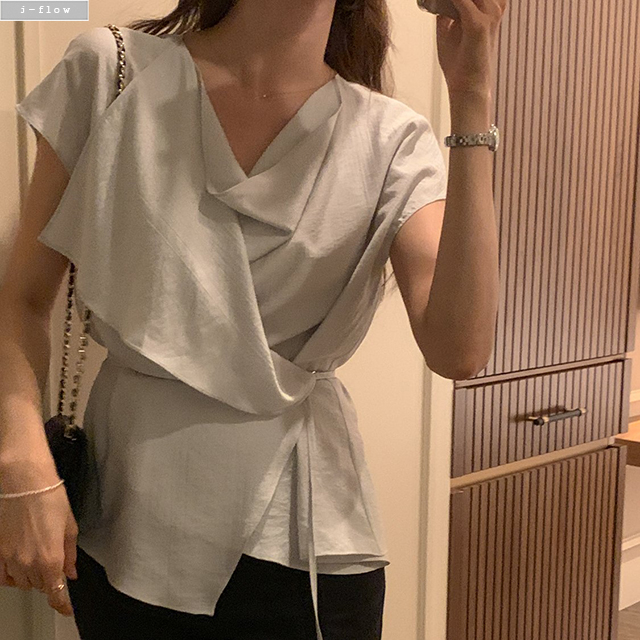 코쉬 루즈핏 드레이프 랩 블라우스 3col 여름 캡소매 레이어드 벨트 스카프 제이플로우 이미지 8