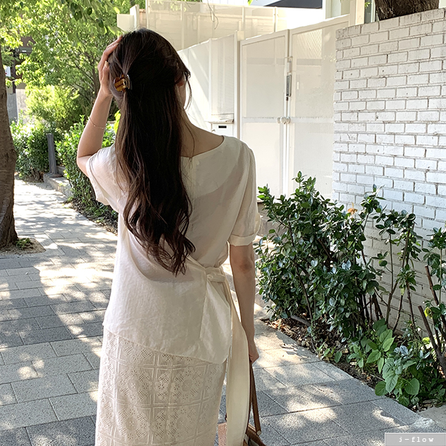 트리즌 사이드 매듭 롤업 텐셀 블라우스 3col 여름 라운드 랩 시스루 셔링 제이플로우 - 상세 이미지 3
