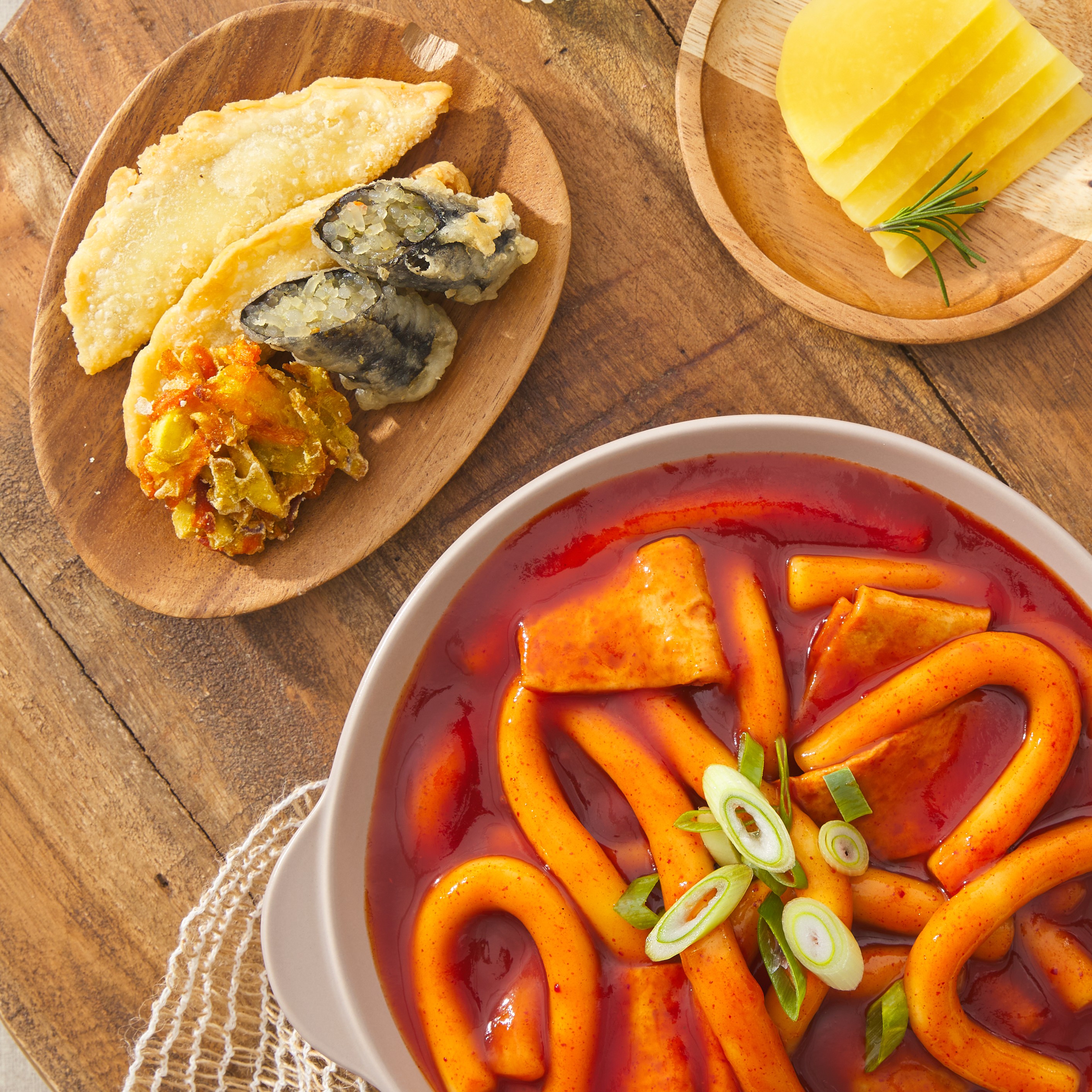 석관동떡볶이 무지개 패키지 7가지맛 떡볶이 오리지날 국물 치즈 로제 마늘 기름 다양한맛 - 상세 이미지 2