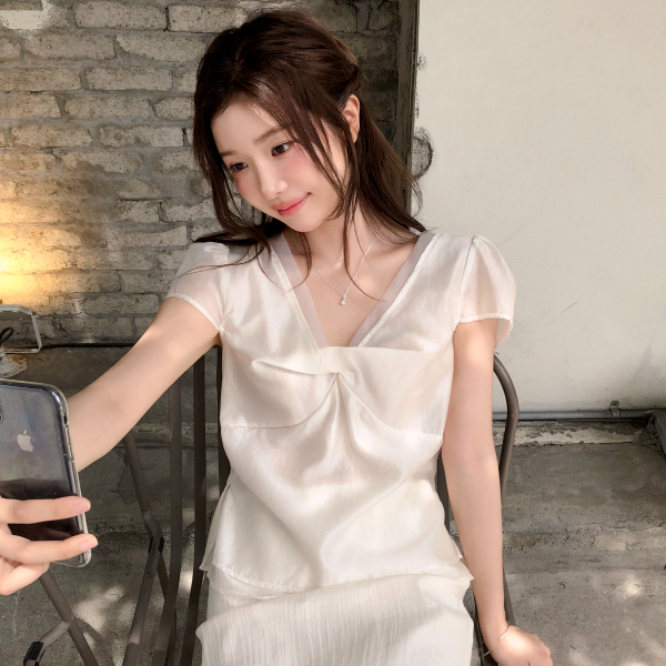 브이넥 꼬임 블라우스 bs8848 - 상품 이미지