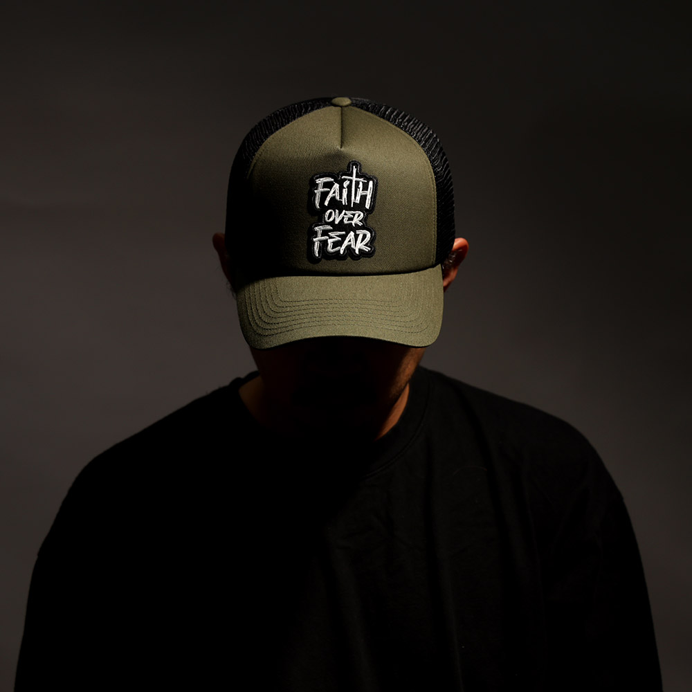 UNFACT FAITH OVER FEAR 오버핏 트러커 메쉬 볼캡 카키 - 상세 이미지 3