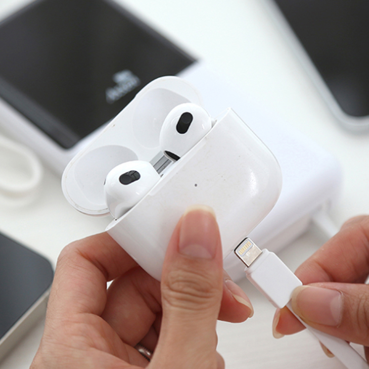 보조배터리 10000mAh 고속충전 케이블일체형 기내반입 8핀 C타입 USB타입 - 상세 이미지 2