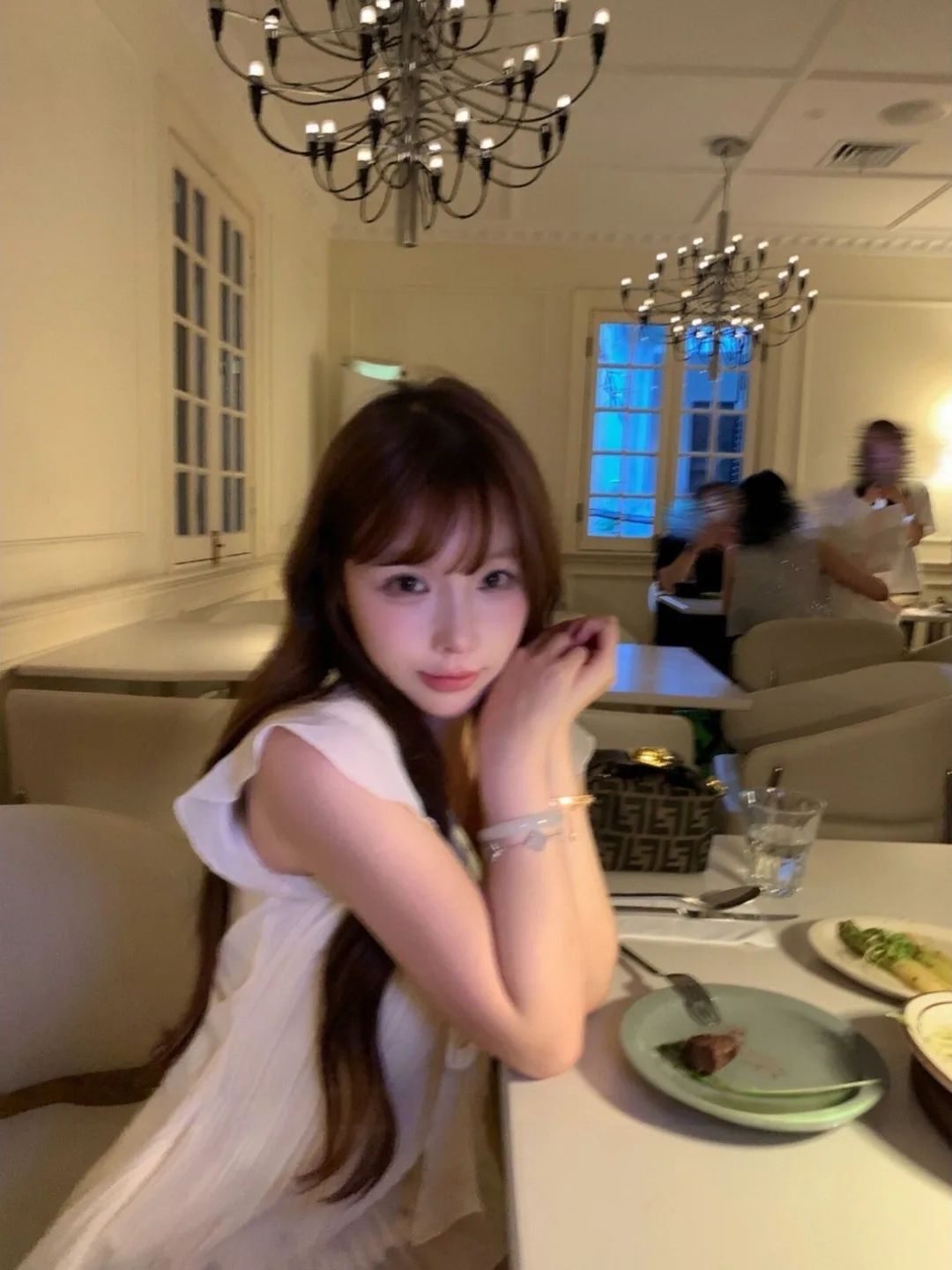 브이넥 퍼프소매 반팔 셔츠 여름 슬림핏 레이스 트림 블라우스 하얀색 M - 상세 이미지 4
