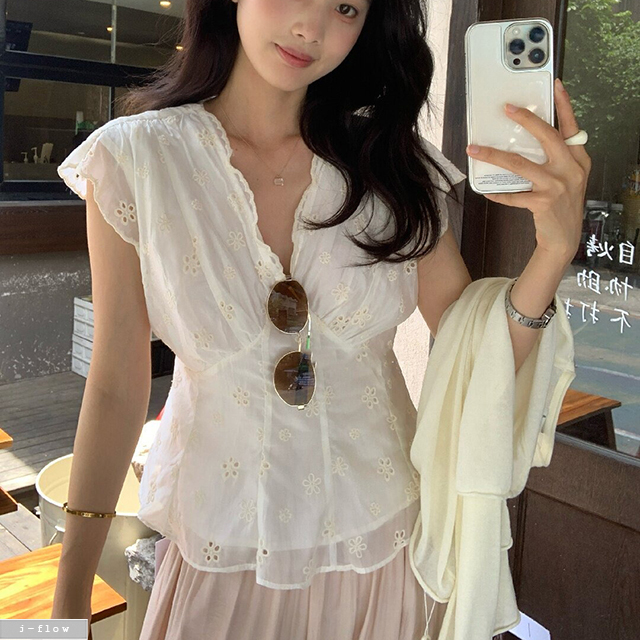 쉬어 꽃자수 펀칭 브이넥 허리끈 블라우스 1col 여름 허리슬림 레이스 로맨틱 제이플로우 이미지 7