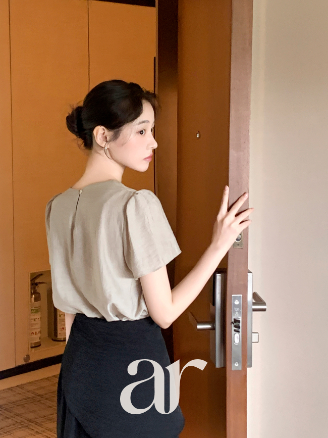 (국내제작) 린넨 퍼프 반팔 블라우스 bs8840 - 상세 이미지 5