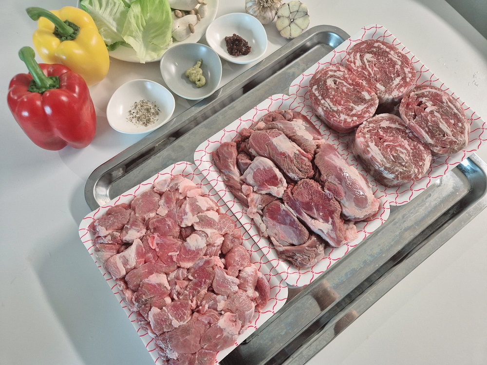 한돈 앞다리살 토시살 유황 돼지 1.5kg 불고기 제육 찌개 장조림 - 상품 이미지