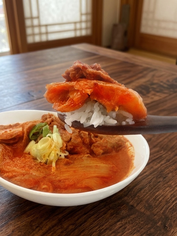 국내산 한돈 대패 김치찜 밀키트 캠핑 차박 반찬 업소 740g - 상세 이미지 2