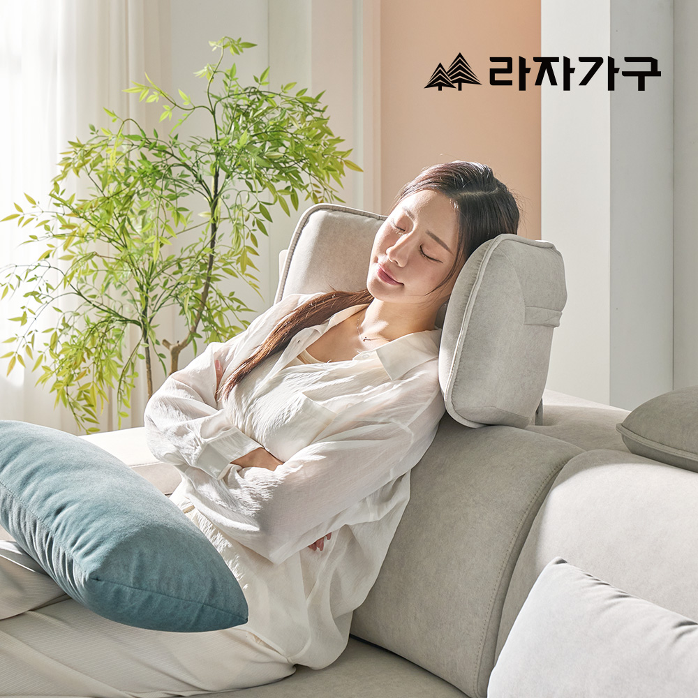 휴엘 슬라이딩 전동 컵홀더 리클라이너 우퍼형 4인용 패브릭 무빙 카우치 슬라이드 쇼파 침대 - 상세 이미지 5