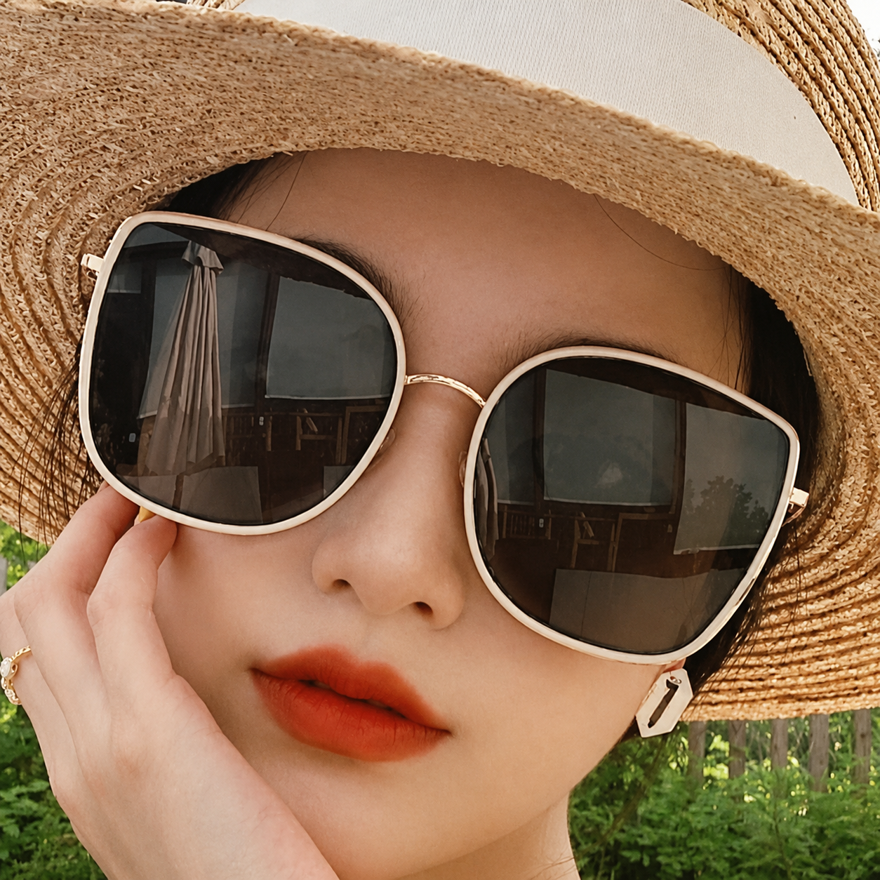스퀘어 오버핏 선글라스 오버사이즈 UV 자외선차단 여성 여행 바캉스 피크닉 운전 - 상품 이미지