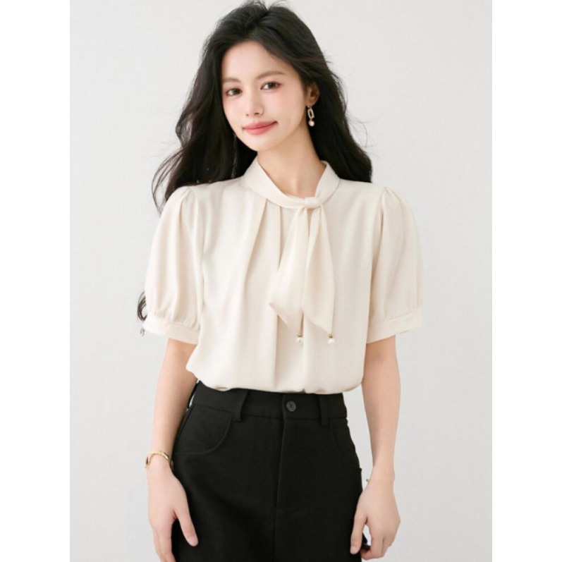 봄 여름 루즈핏 타이넥 퍼프소매 블라우스 핀턱 반팔셔츠 데일리룩 출근룩 보타이 오피스룩 - 상세 이미지 4