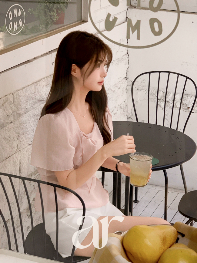 (국내제작) 스퀘어넥 꼬임 리본 허리 스트랩 페플럼 반팔 블라우스 bs8863 이미지 7
