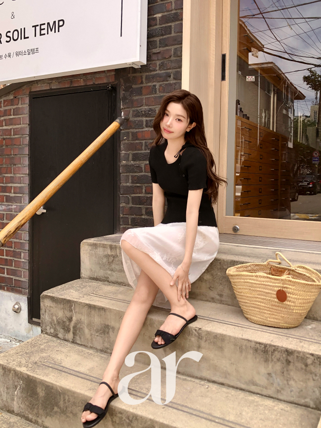 (국내제작) 플라워 자수 H라인 링클 밴딩 미디 스커트 sk7873 - 상세 이미지 2